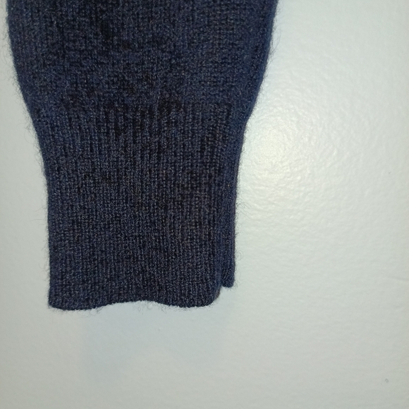 Lord & Taylor 100% Cashmere Cardigan Sweater in Black, Size XS - Picture 11 of 12